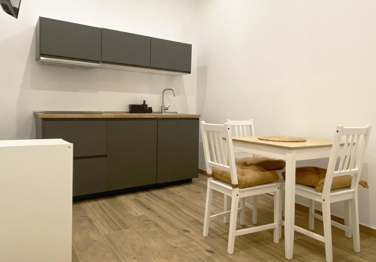 Sami B&B And Holidays Home Taranto Bagian luar foto