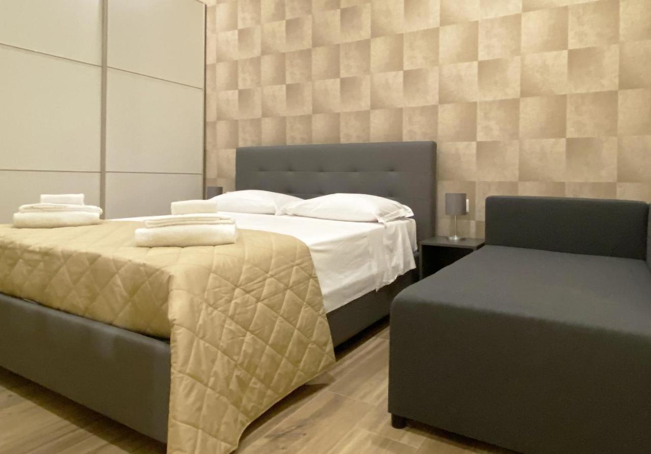 Sami B&B And Holidays Home Taranto Bagian luar foto